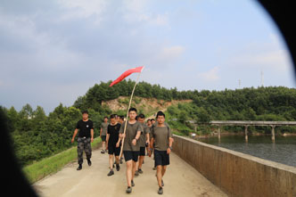 初二学生不上学了怎么办